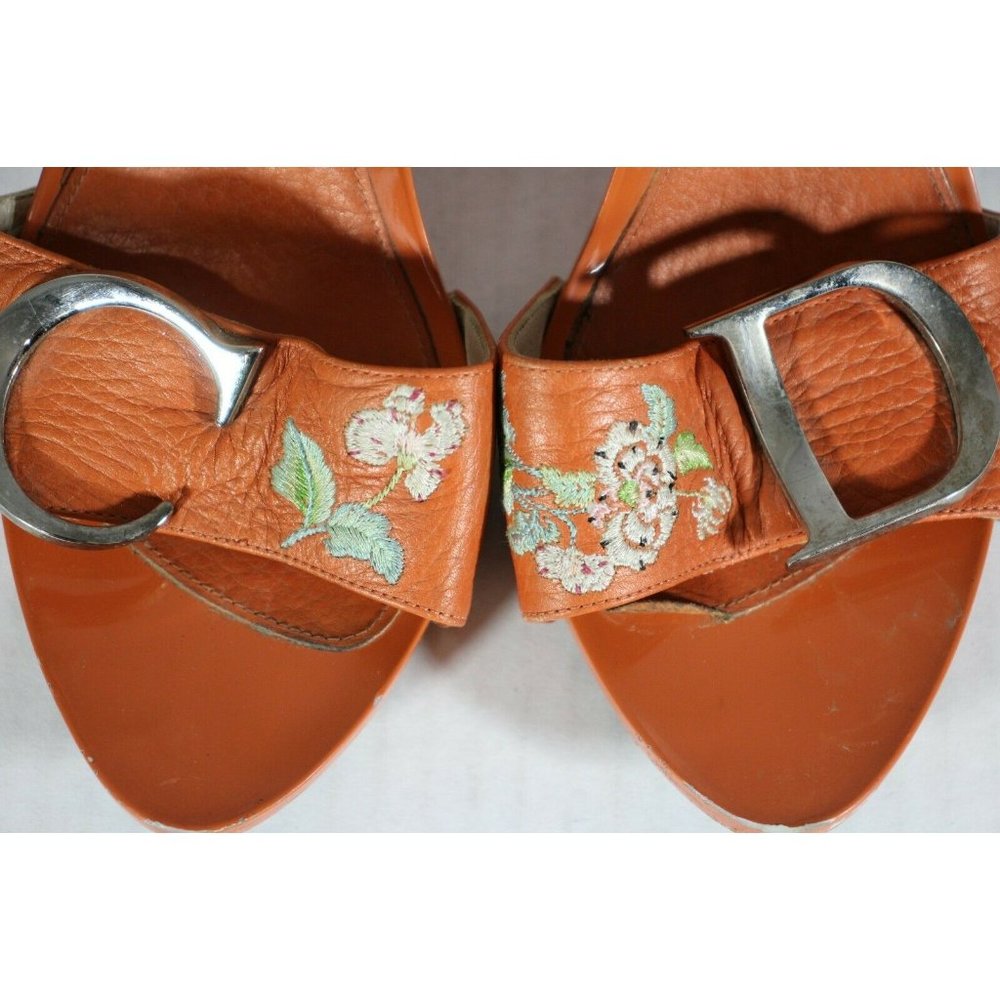 Christian Dior Embroidered Floral Heels M616 - Picture 3 of 11